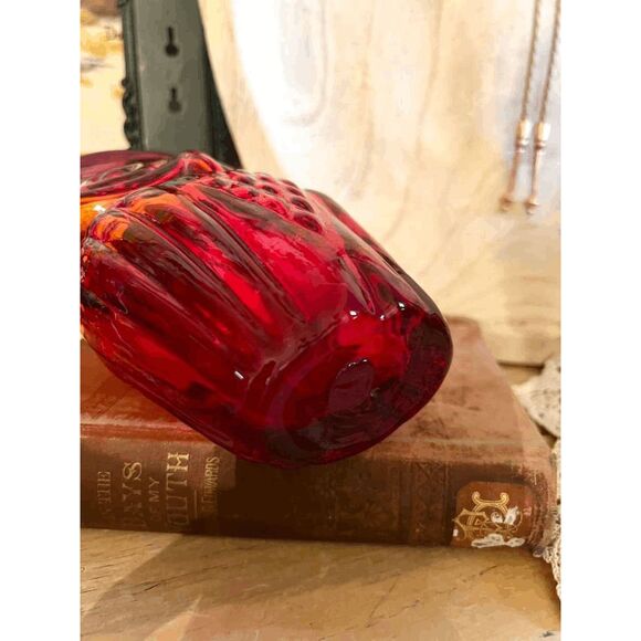 Vintage Amberina Owl Vase – Viking/Rainbow Glass Huntington WV – Hand-Blown Art - Picture 5 of 5